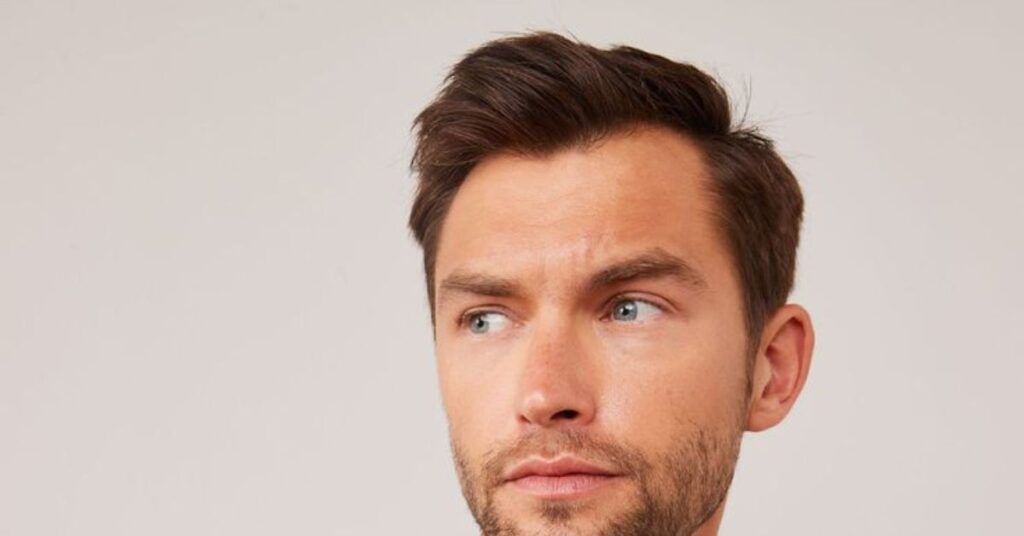 Relaxed fringe haircut for a casual look