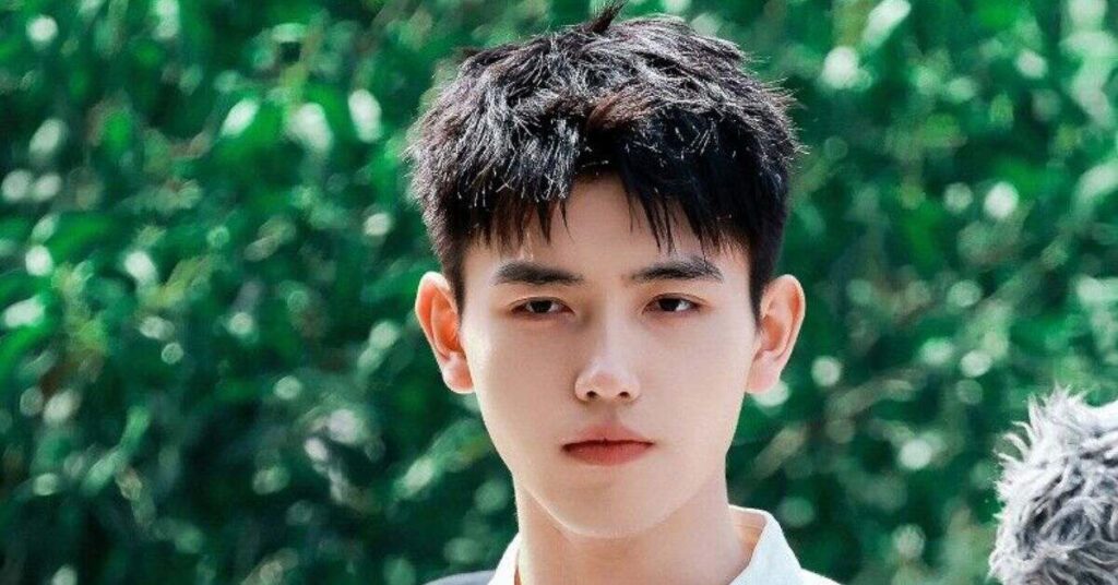 Comma Haircut for Men