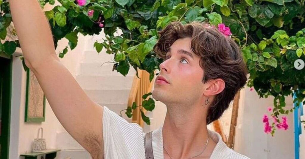 Slicked Back Curtains