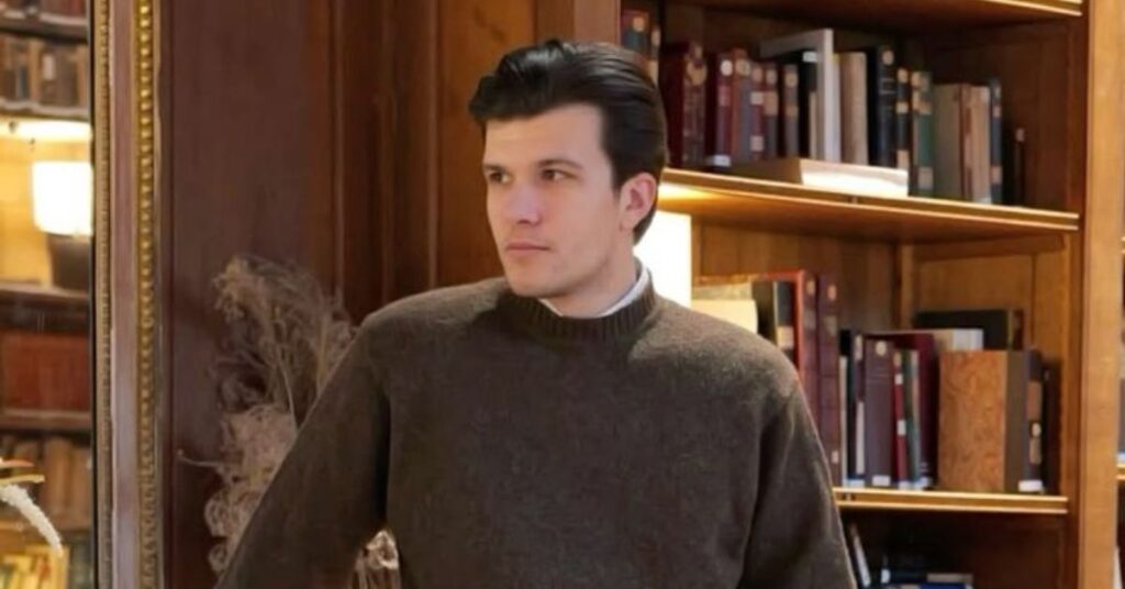 Indie-rock classic British mod hair.