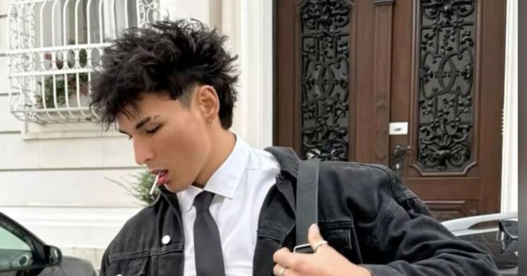 Euro Mullet style with short top and long tail.