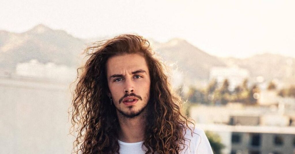 Curly hairstyles for men