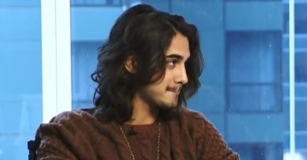 Artistic Long Layered Shag Korean hairstyle cut with chin-length natural movement.