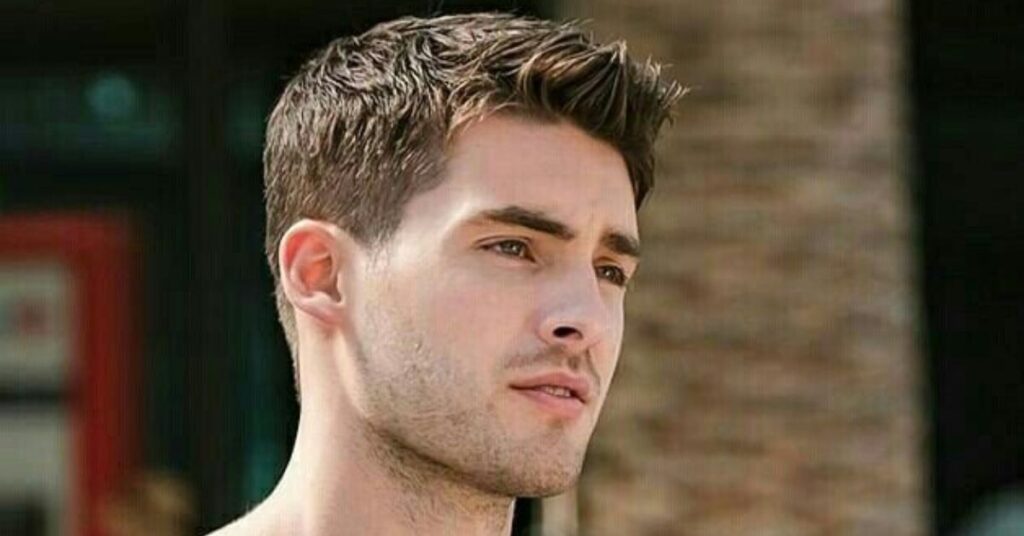 Wavy crew cut embracing natural texture movement