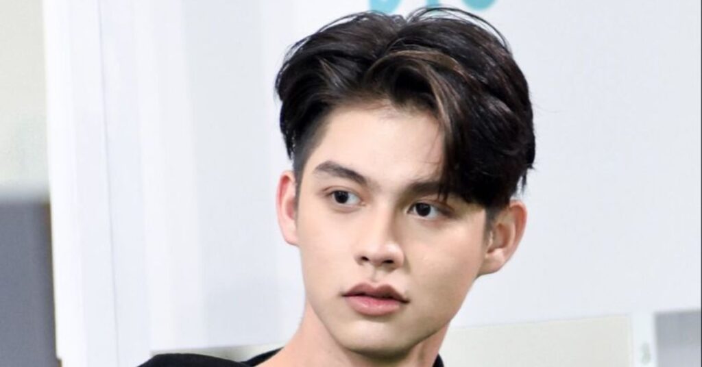 Comma Haircut for Men