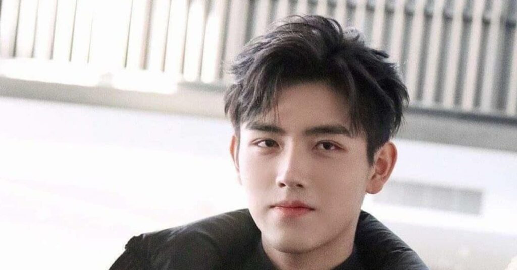 Comma Haircut for Men