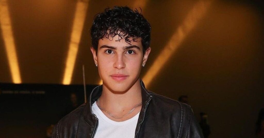 Short Curly Hairstyles for Men