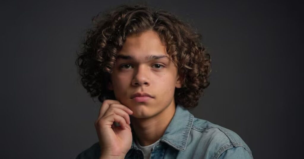 Short Curly side Hairstyles for Men