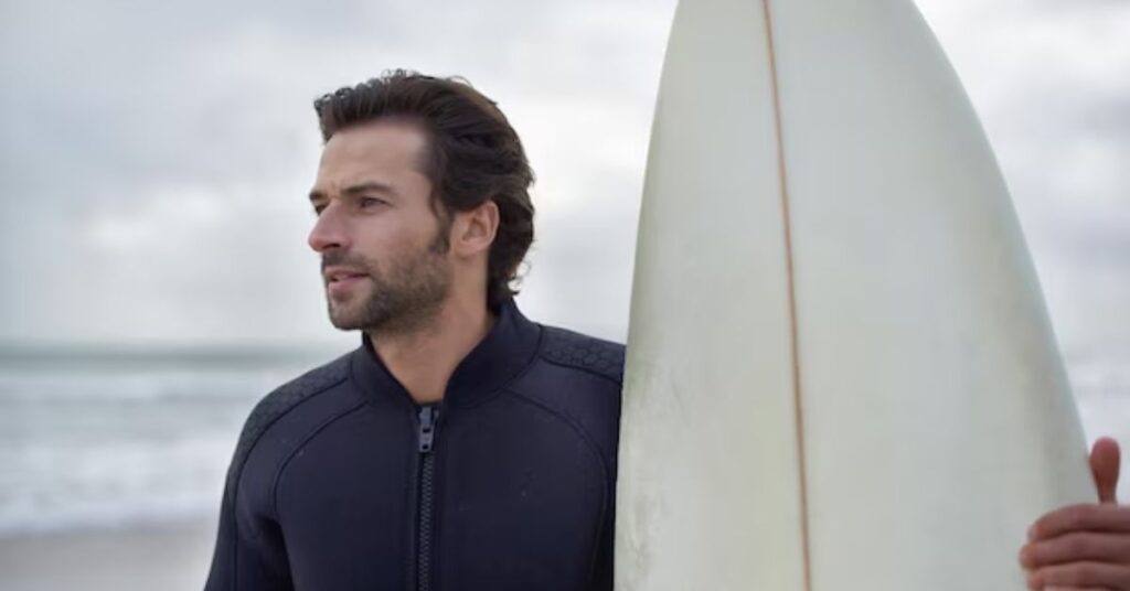 Shoulder Length Surfer Hairstyle for men