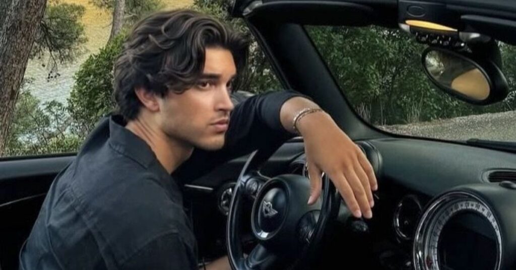 Curtain Hairstyles for Men